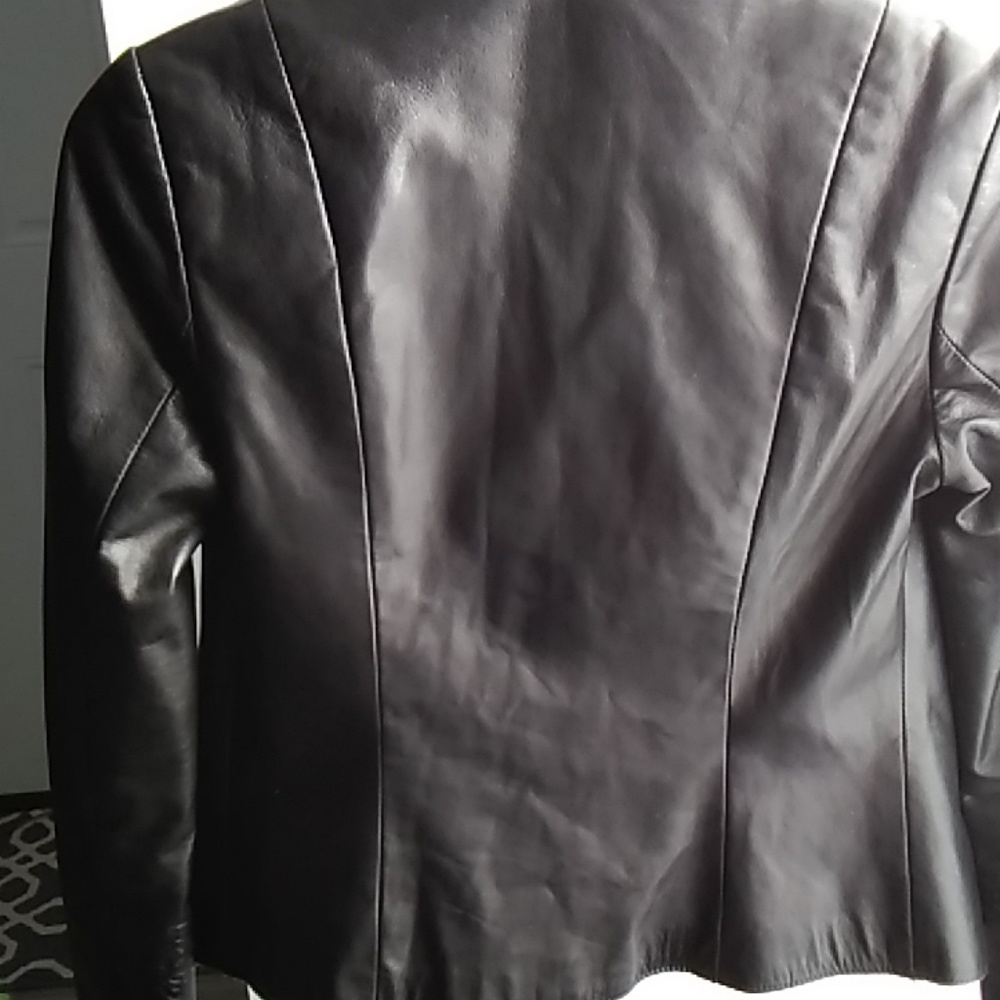 ⭐️Danier Leather Jacket - Picture 11 of 14
